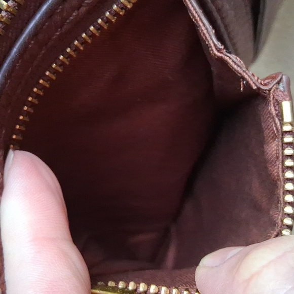 Fossil Crossbody - Picture 14 of 16